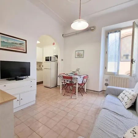 公寓 Centro Storico - 100 Mt Dal Mare *