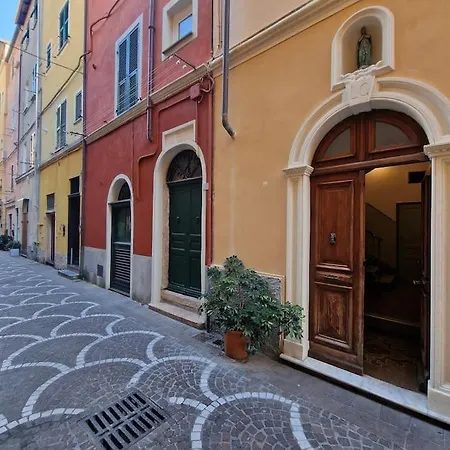 公寓 Centro Storico - 100 Mt Dal Mare *