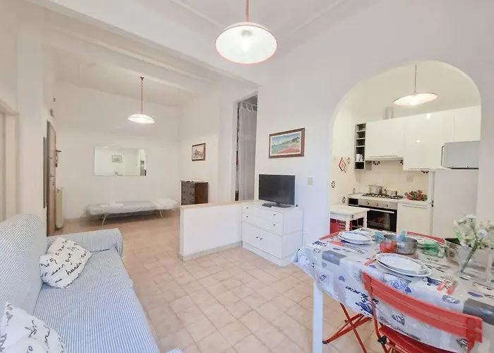 Διαμέρισμα Centro Storico - 100 Mt Dal Mare